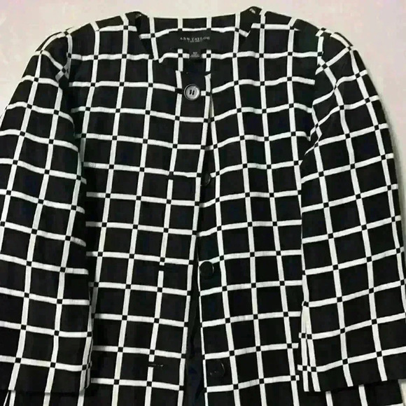 Gorgeous Fall long Blazer by  Ann Taylor like new size xs - Picture 1 of 3